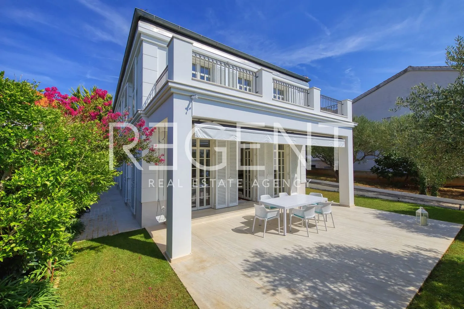 Zadar - Luksuzna vila prvi red uz more 210 m2 - Diklo, Zadar