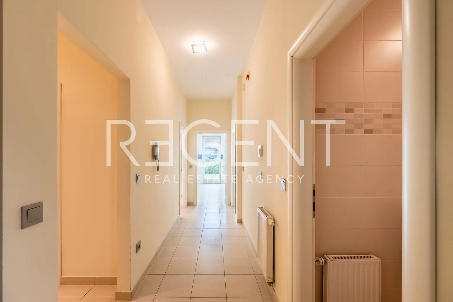 zagreb, srebrnjak – trosoban stan s vrtom - slika 3