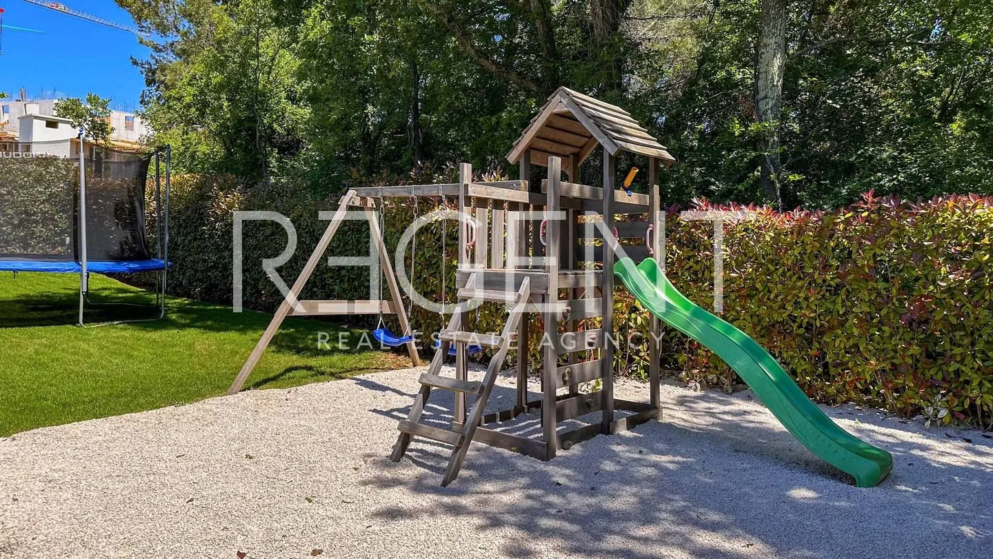 istra, tar vabriga - prostrana vila s bazenom, jacuzzijem i velikim vrtom - slika 14