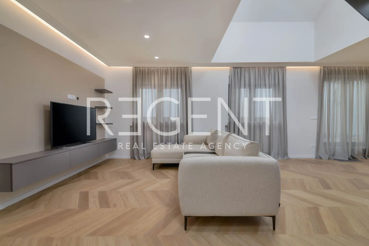 zagreb, centar – luksuzan dvoetažan penthouse 150 m² - slika 2