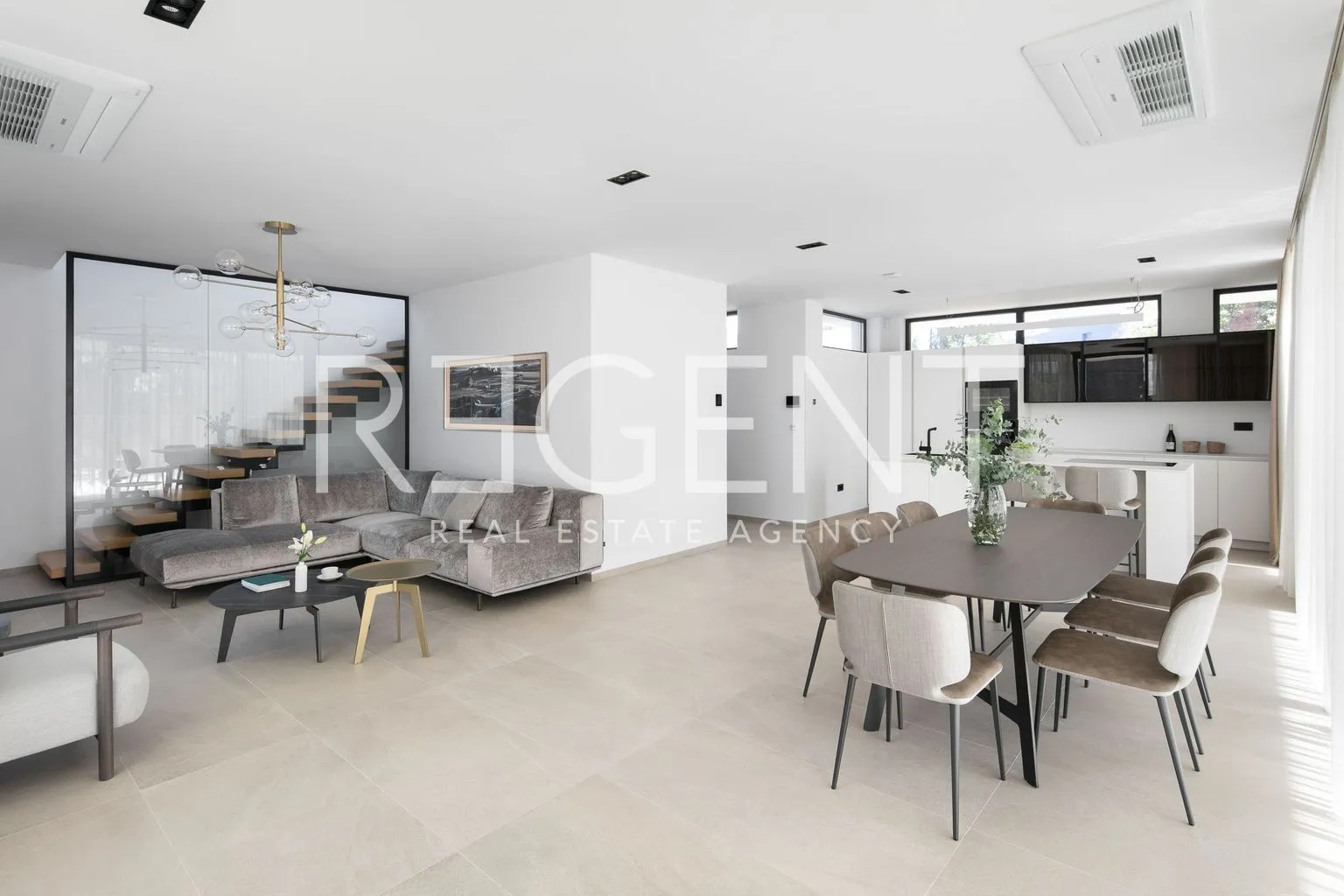 sukošan – luksuzna moderna vila s bazenom 495 m2 - slika 25
