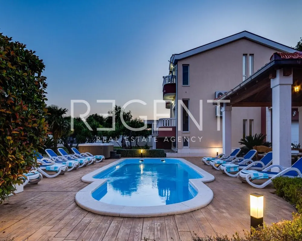 split, kaštela - vila s bazenom i pogledom na more 333 m2 - slika 4