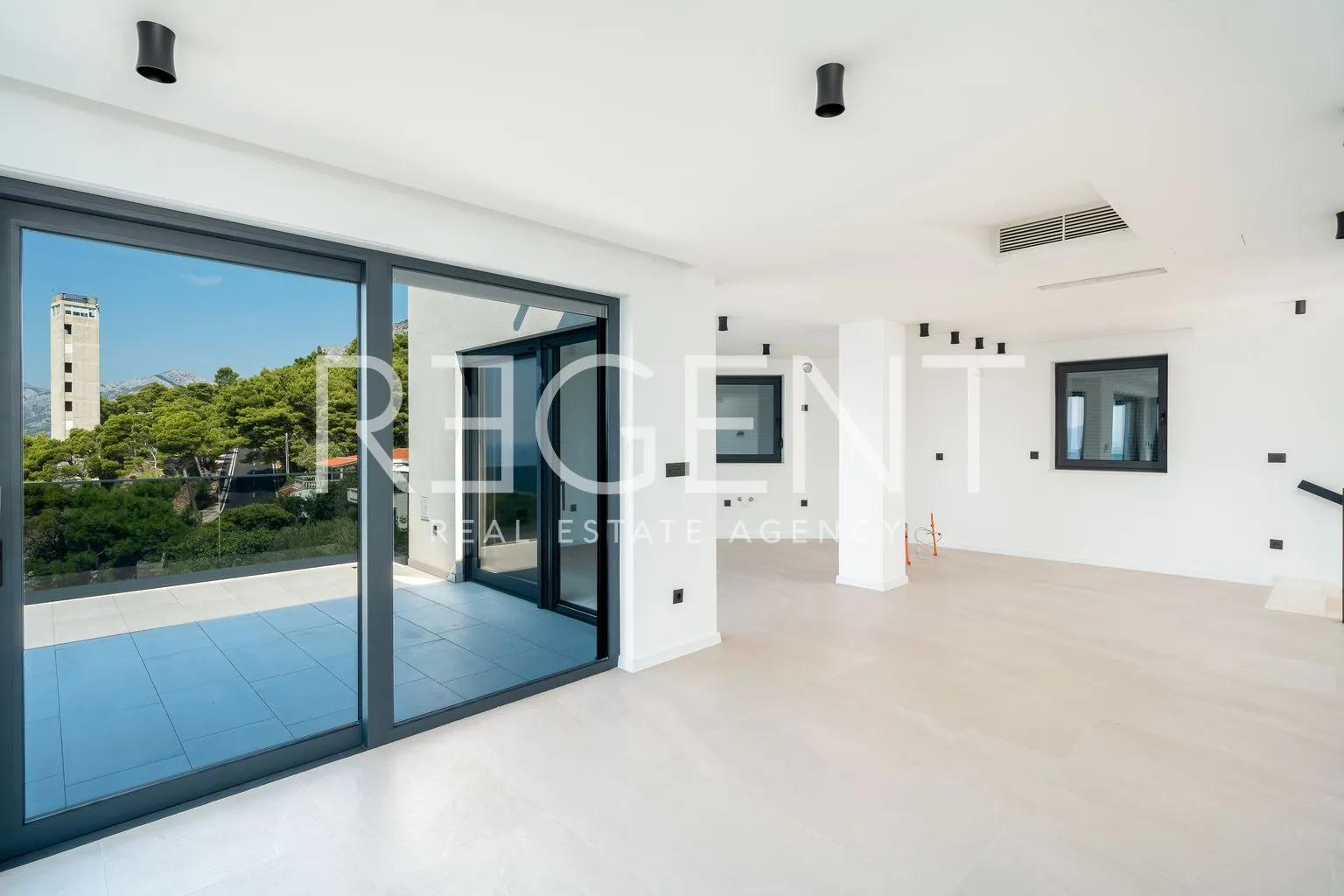 makarska, brela - luksuzna vila s panoramskim pogledom na more 317 m2 - slika 20