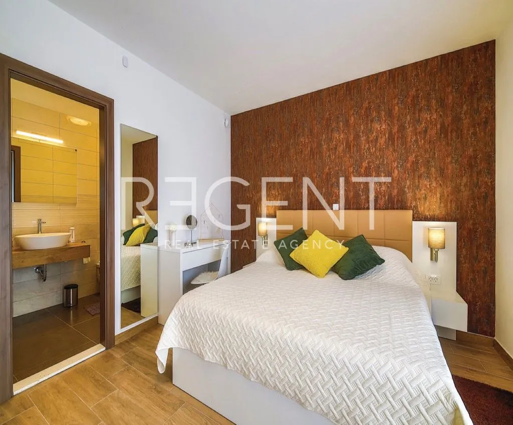 trogir, čiovo – prekrasna vila s pogledom na more - slika 11