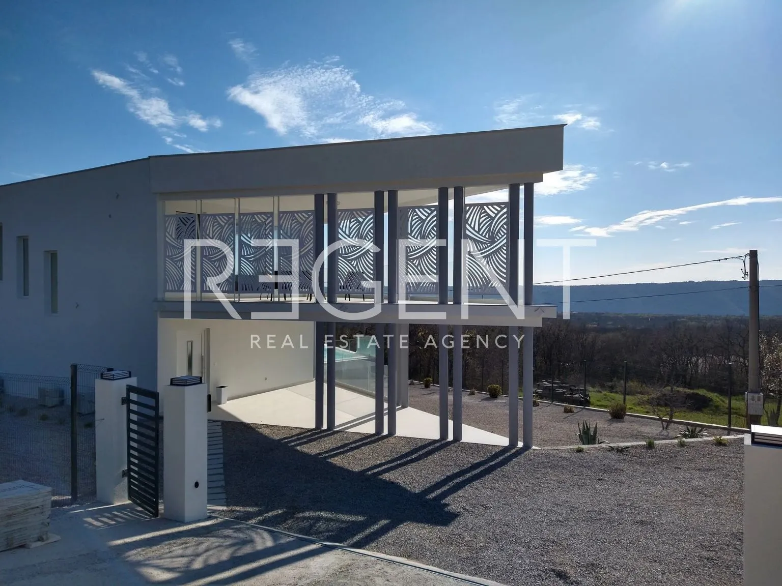 istra, labin - luksuzna vila suvremenog dizajna s pogledom na more 225 m2 - slika 2