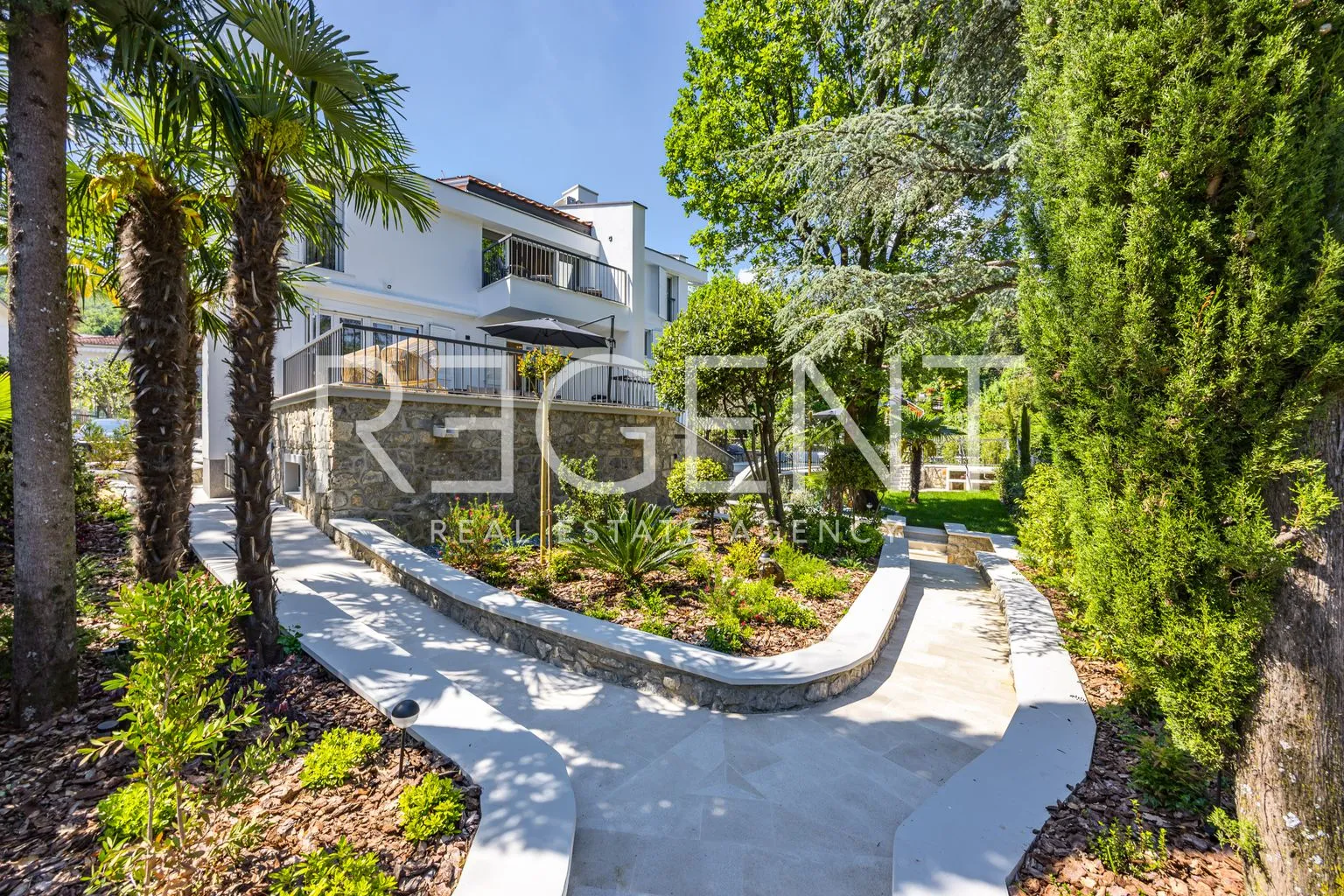 kvarner, opatija - luksuzna vila na prekrasnoj lokaciji - slika 64