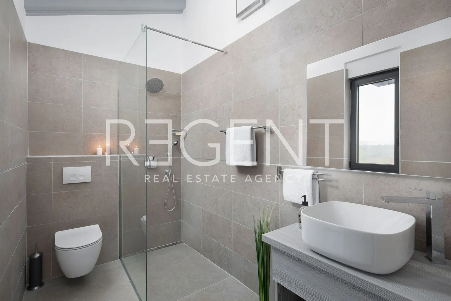vila 250 m², vodnjan-okolica — bazen 78 m², okućnica 1600m2 - slika 15