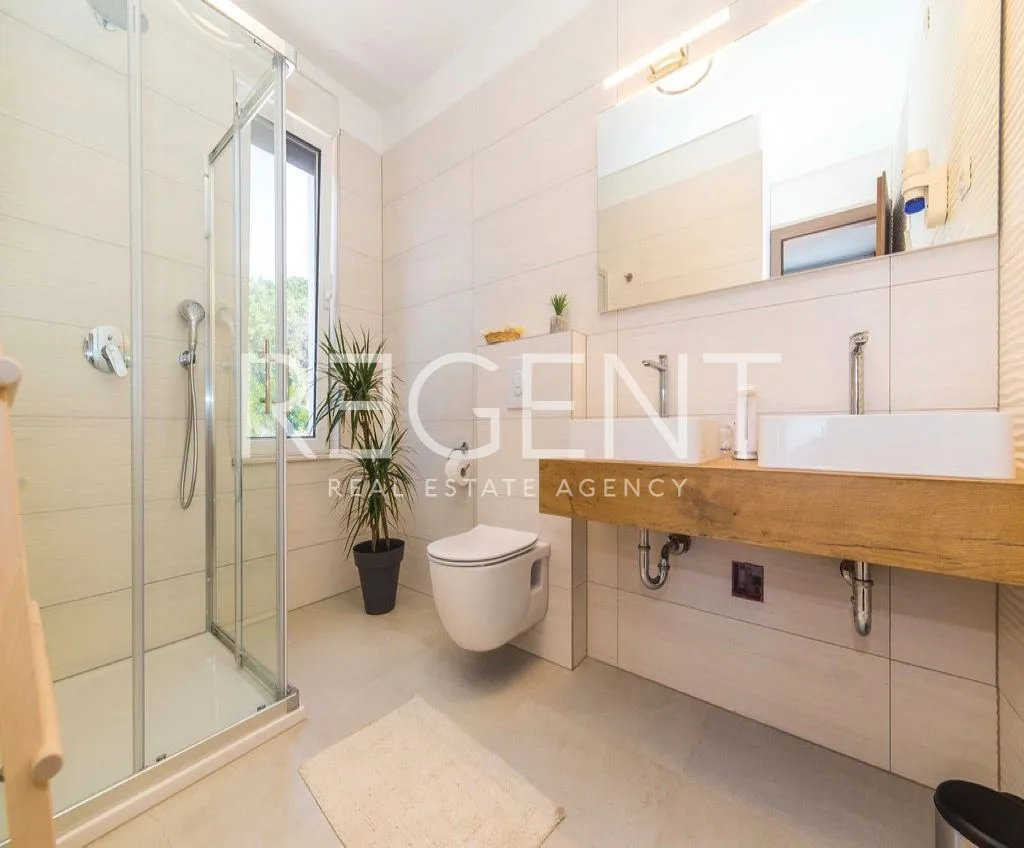 trogir, čiovo – prekrasna vila s pogledom na more - slika 13
