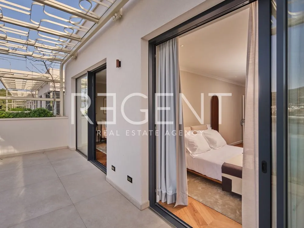trogir - moderna villa s pogledom na more 341 m2 - slika 2