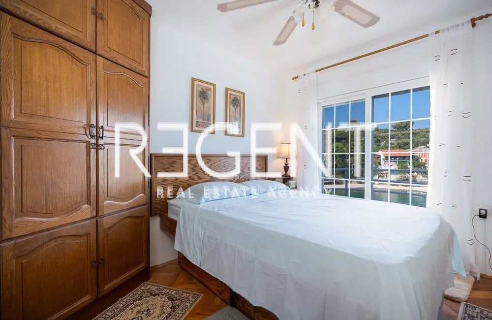 šolta, rogač - mediteranska vila prvi red uz more 264 m2 ekskluzivna prodaja - slika 17