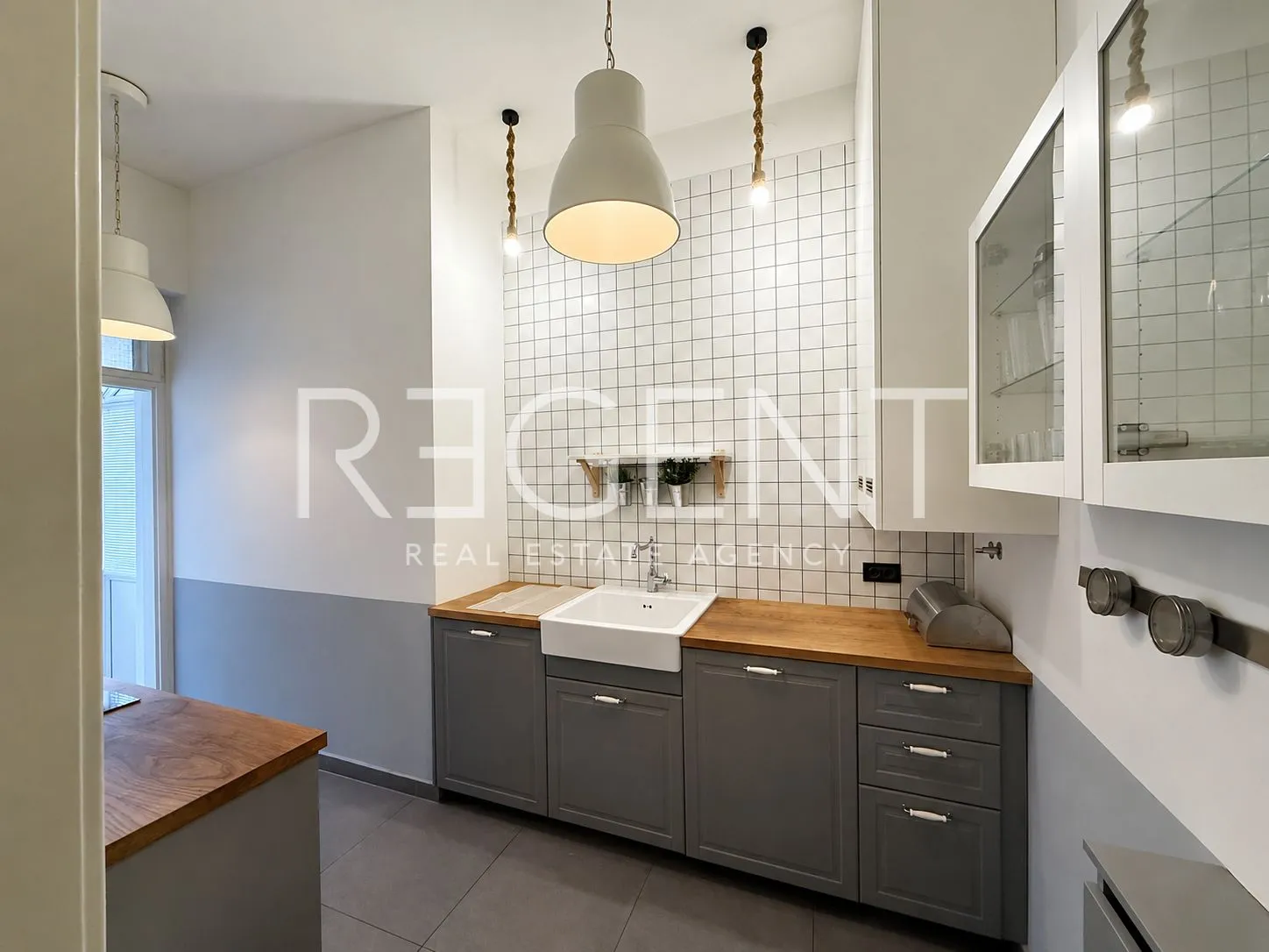 stan 115 m² na najam, zagreb, donji grad — 1. kat, lođa - slika 6