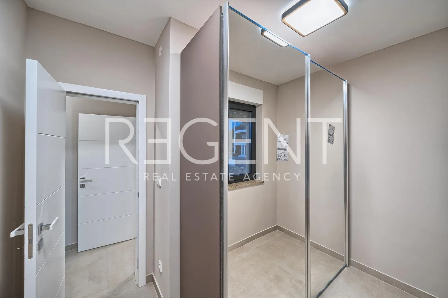primošten – luksuzna vila s infinity bazenom, 450 m2 novogradnja - slika 39