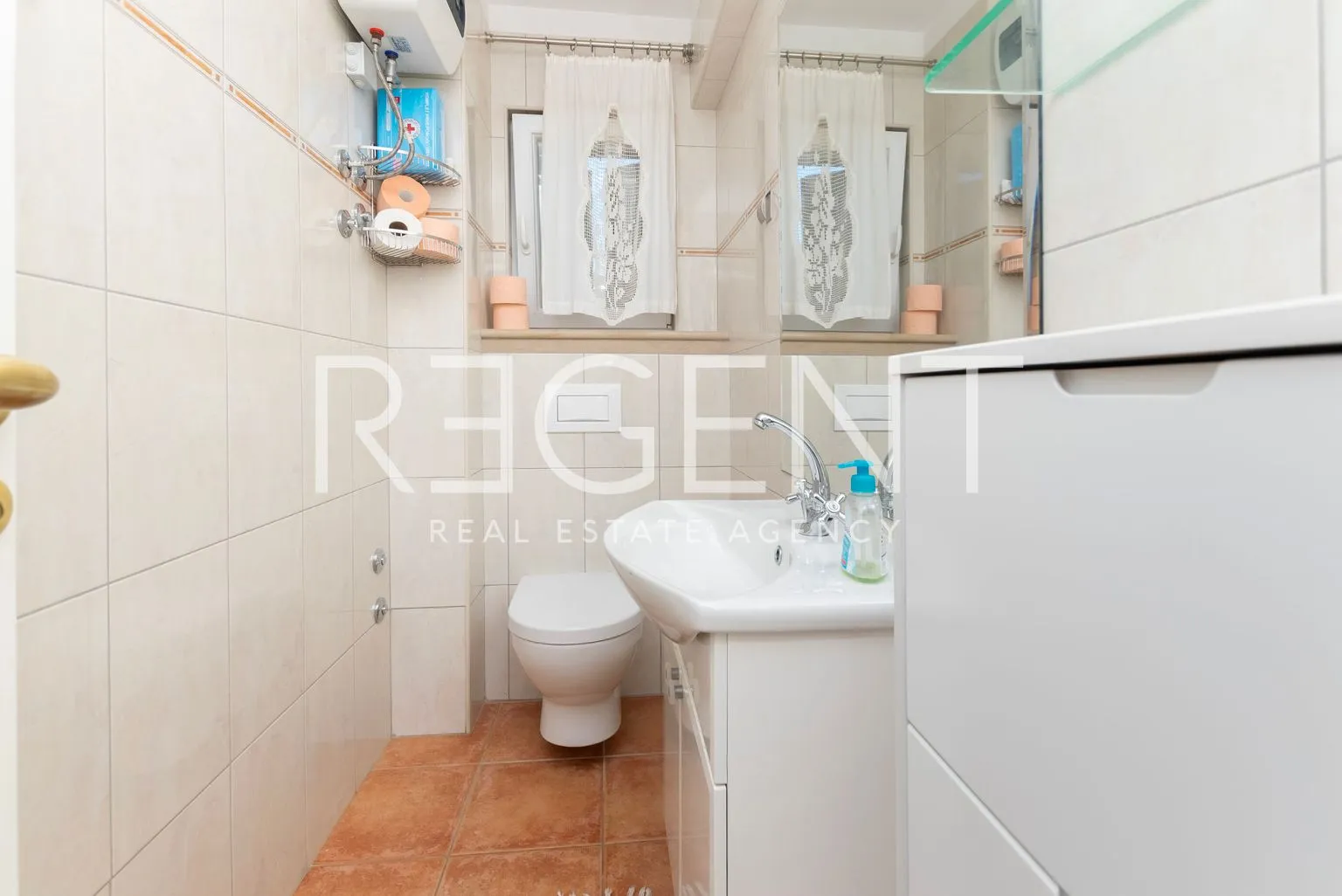 brač, mirca- kamena vila s pogledom na more - slika 13
