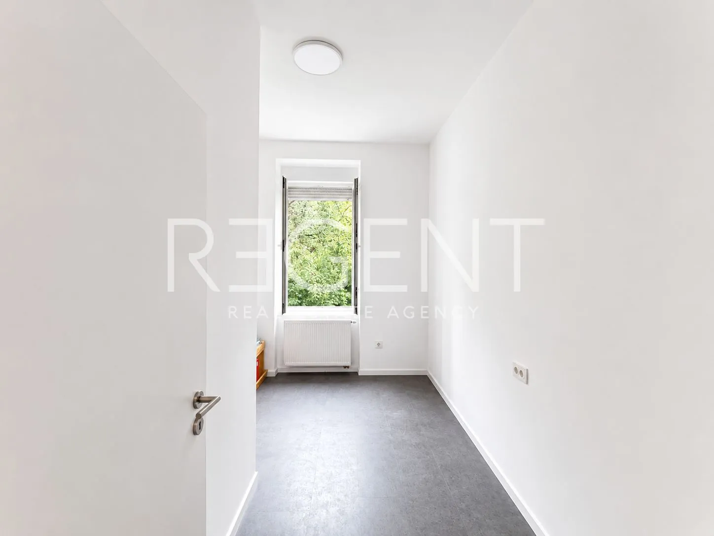 zagreb, centar – stan 135 m² za najam, renoviran 2026., 1. kat - slika 11