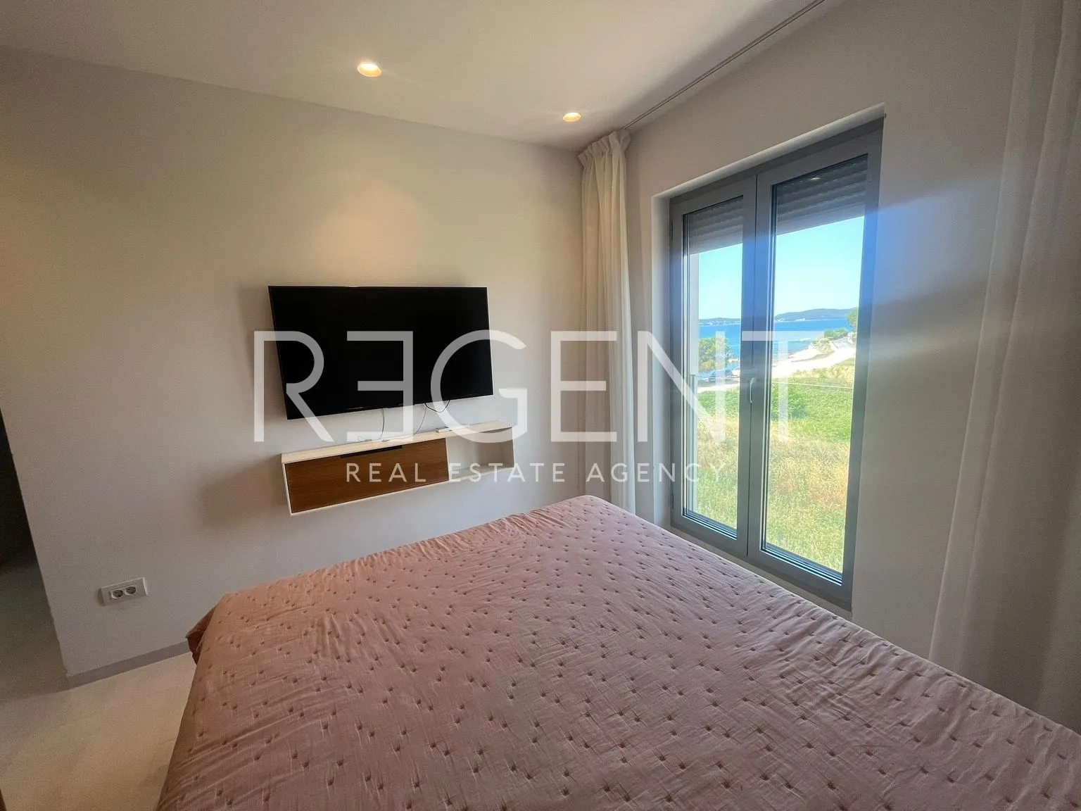 zadar, sukošan - luksuzan penthouse prvi red do mora - slika 12