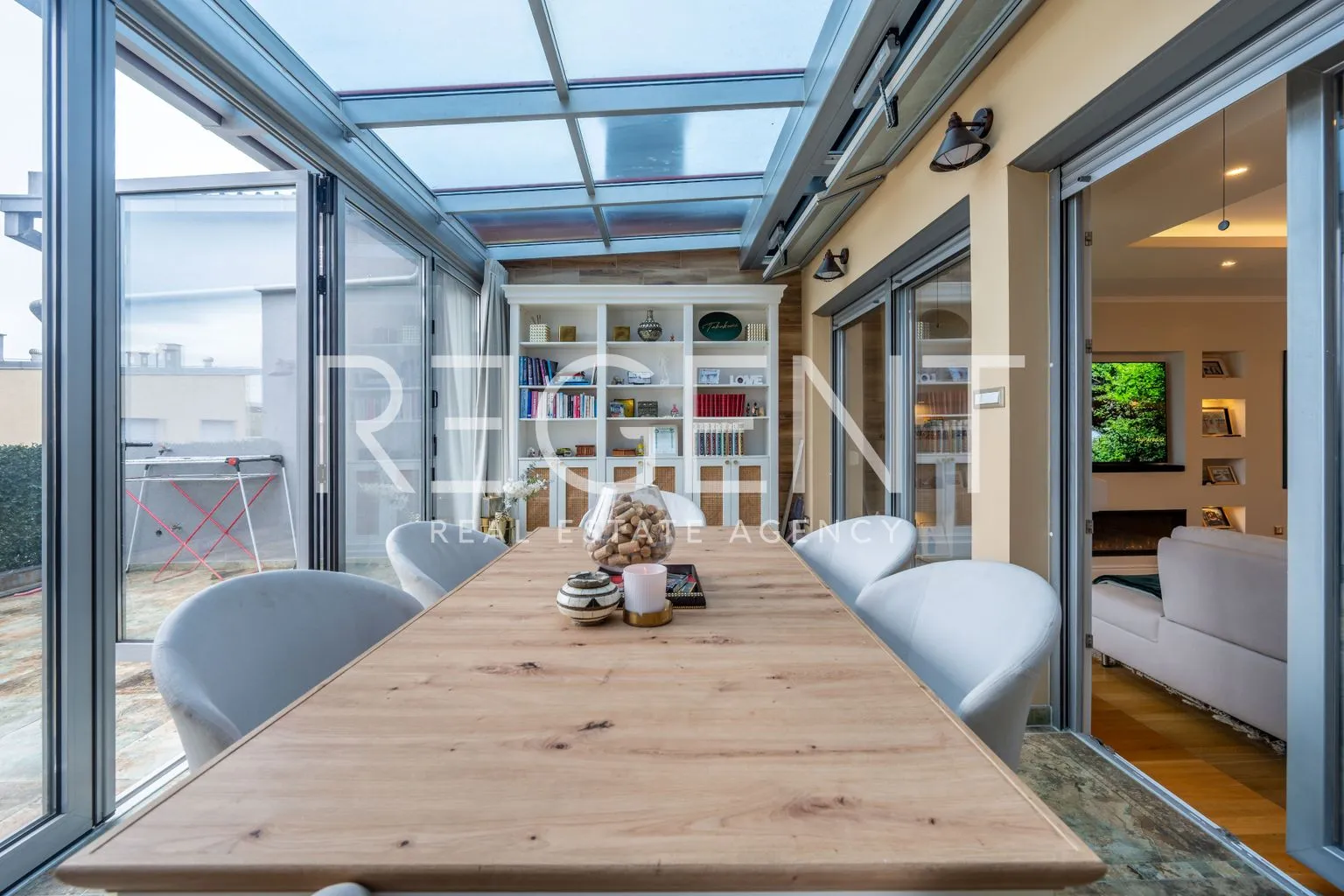 zagreb, vrbani iii - luksuzan penthouse prvi red do jezera - slika 17