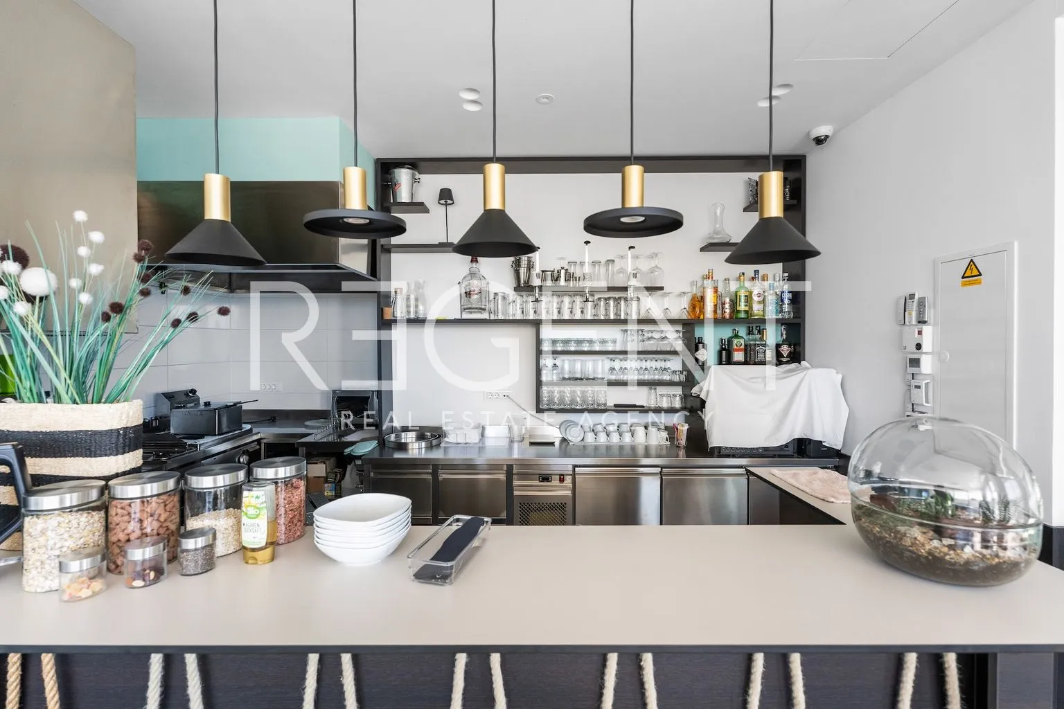 zadar, turanj – luksuzna vila s apartmanima, prvi red do mora - slika 8