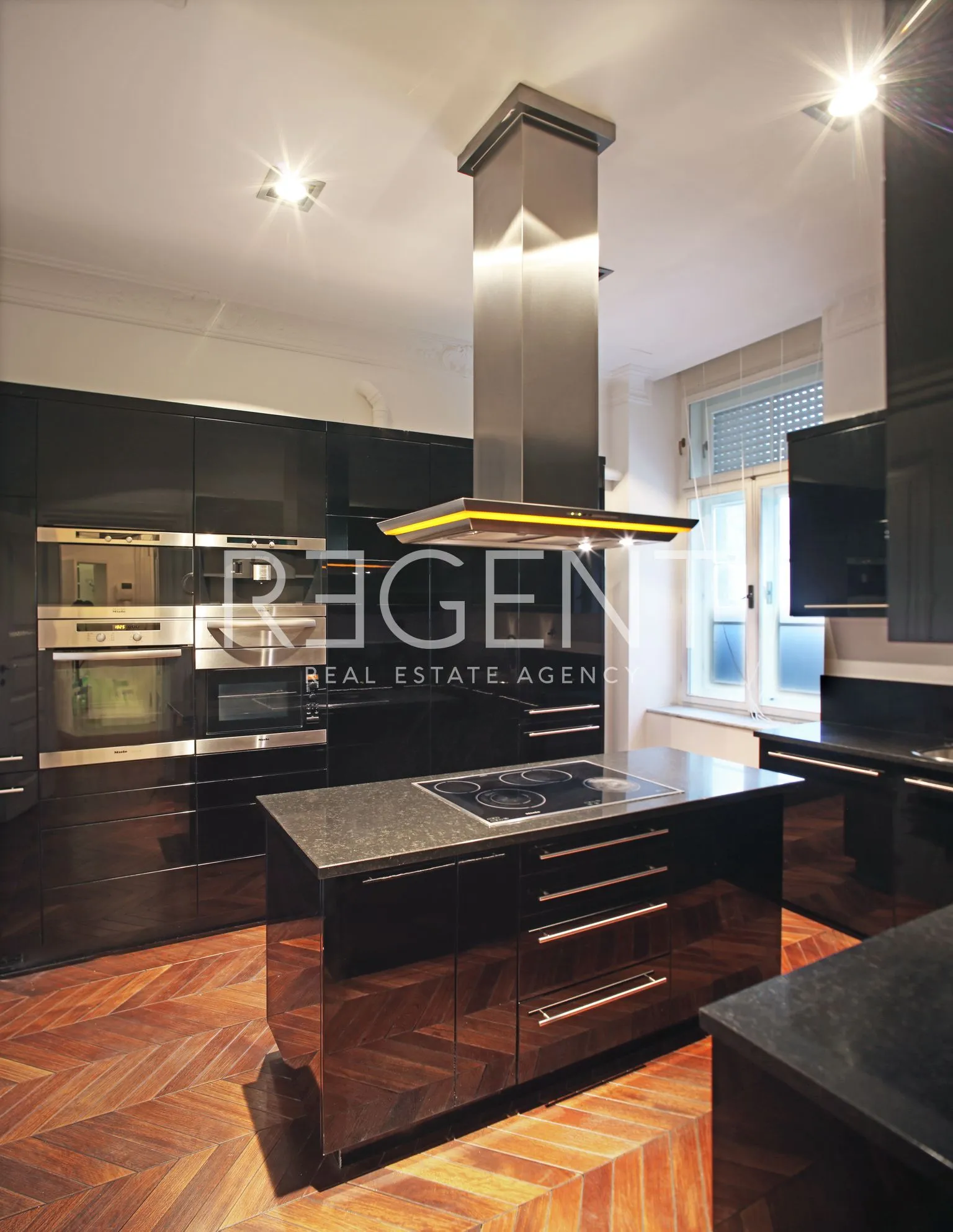 zagreb, donji grad, marulićev trg – luksuzan ured od 280 m² - slika 22