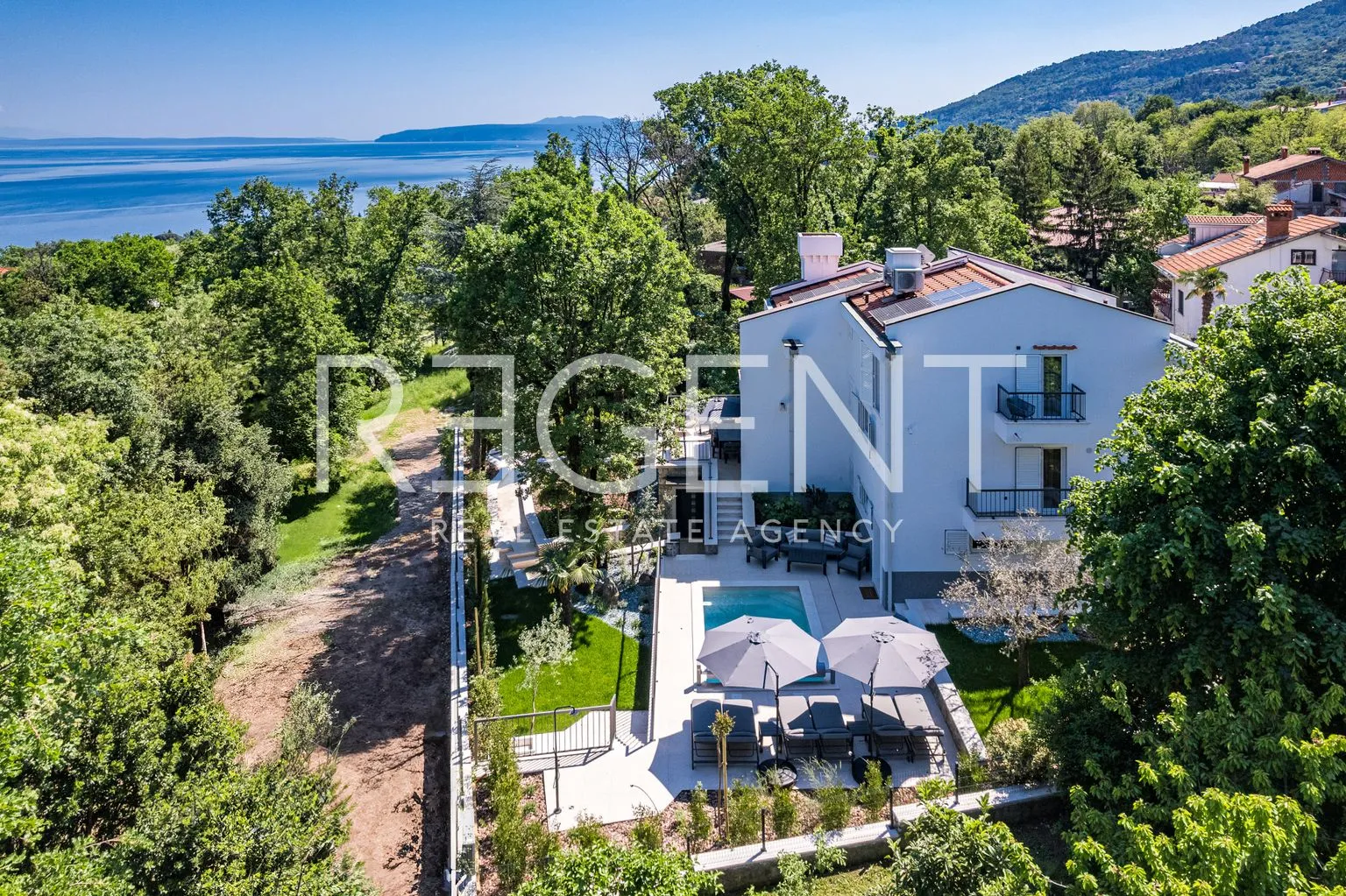 kvarner, opatija - luksuzna vila na prekrasnoj lokaciji - slika 89