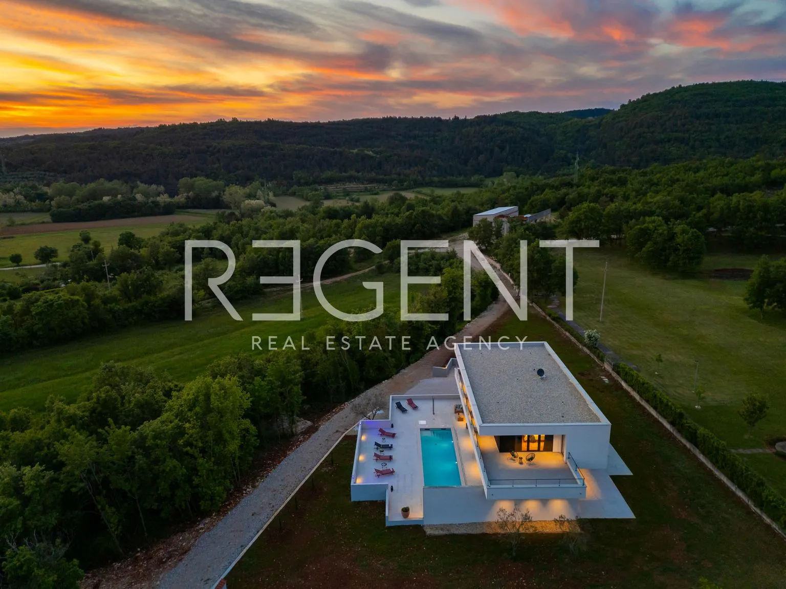 istra, oprtalj - luksuzna dizajnerska vila 682 m2 novogradnja - slika 19