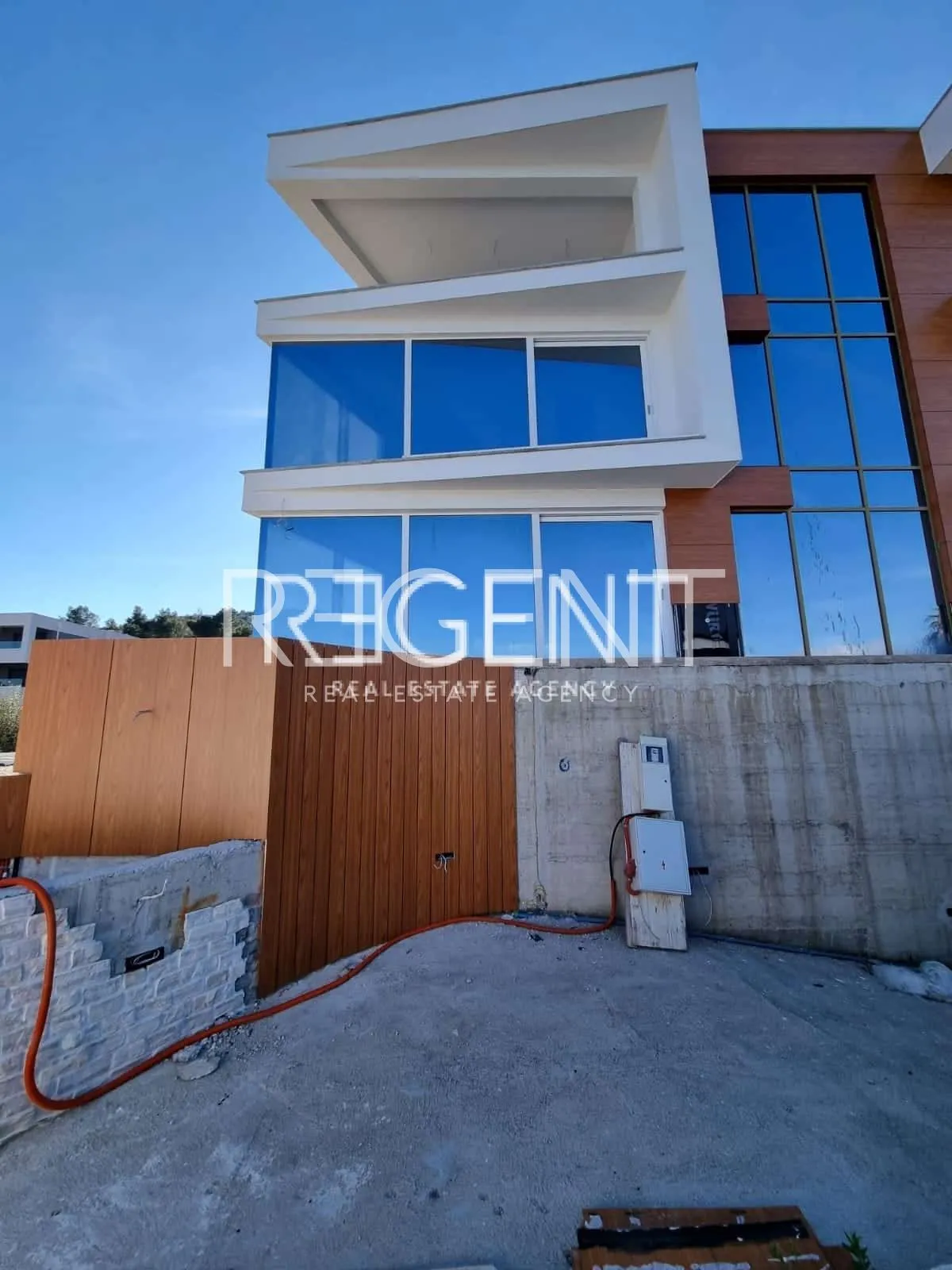 trogir, čiovo - luksuzna novoizgrađena vila 100 m od mora, 579m2 - slika 8