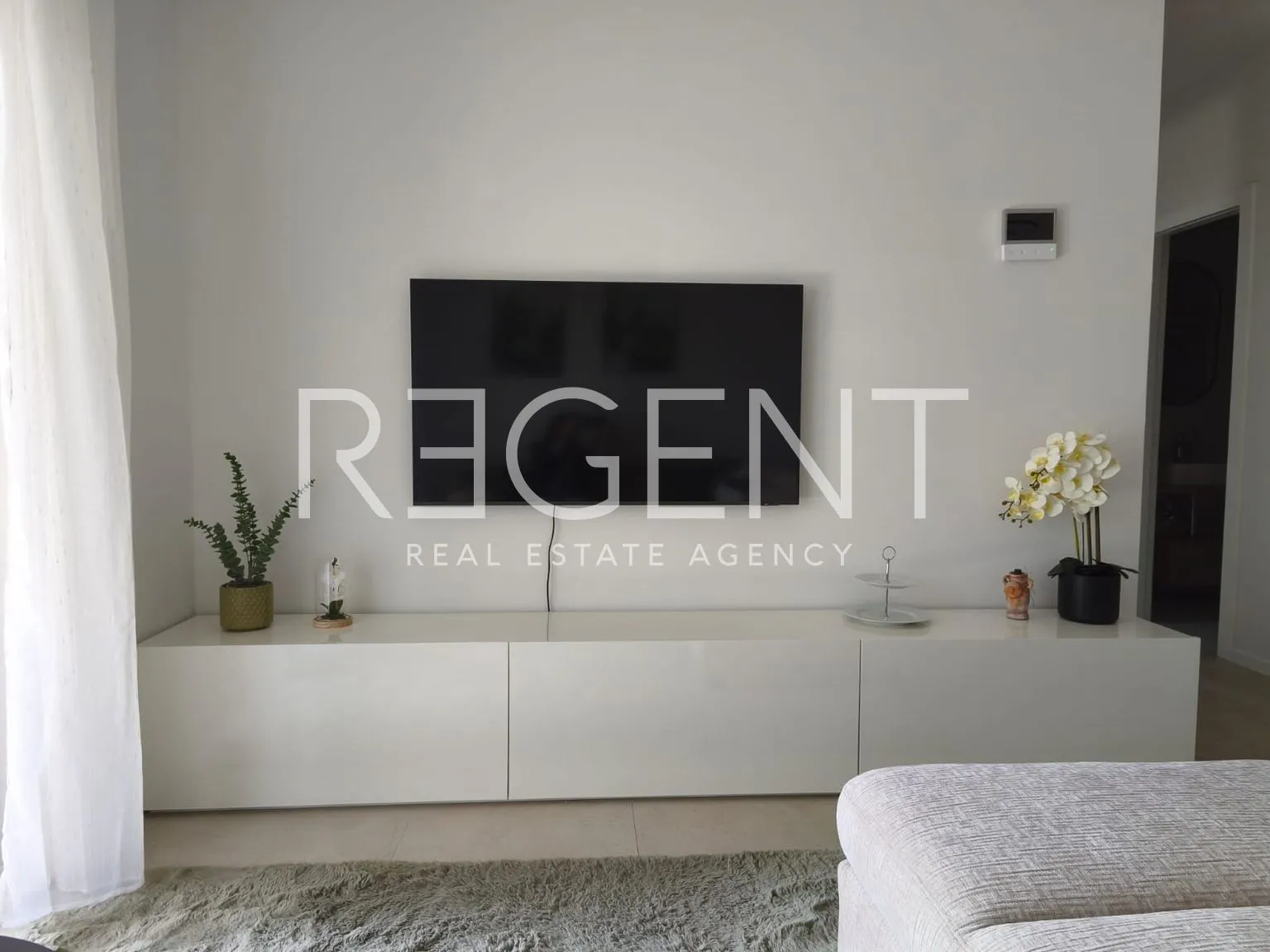 split, sirobuja - trosoban stan s balkonom u modernoj novogradnji - slika 5