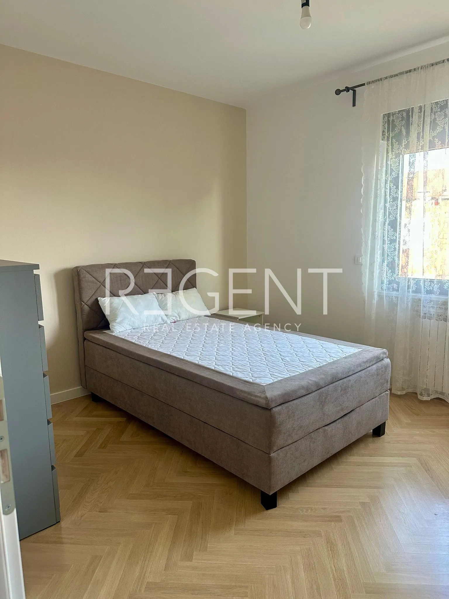 zagreb, vrhovec - trosoban stan za najam s dvorištem i gpm - slika 14