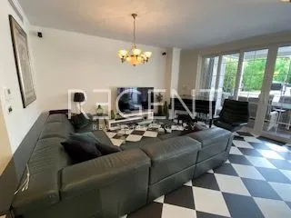 rovinj – luksuzna vila s bazenom i pogledom na more - slika 8