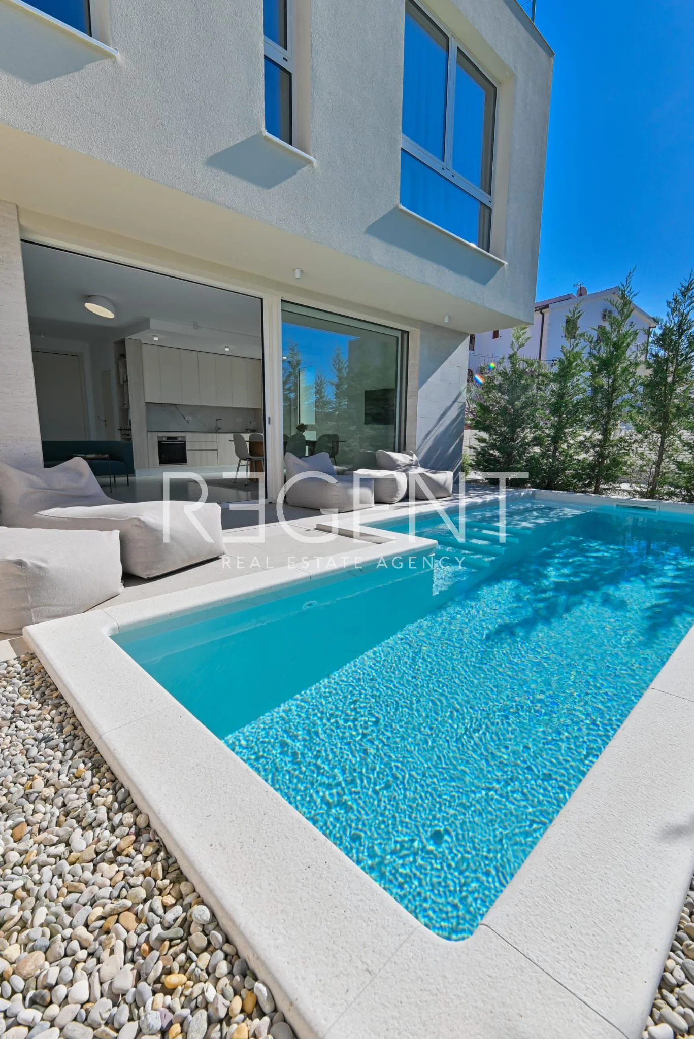 seget vranjica – moderna duplex vila s dva bazena i pogledom na more - slika 54