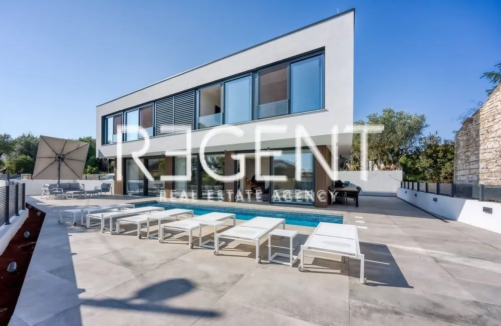 istra, rovinj - ekskluzivna vila s bazenom 178 m2 - slika 1
