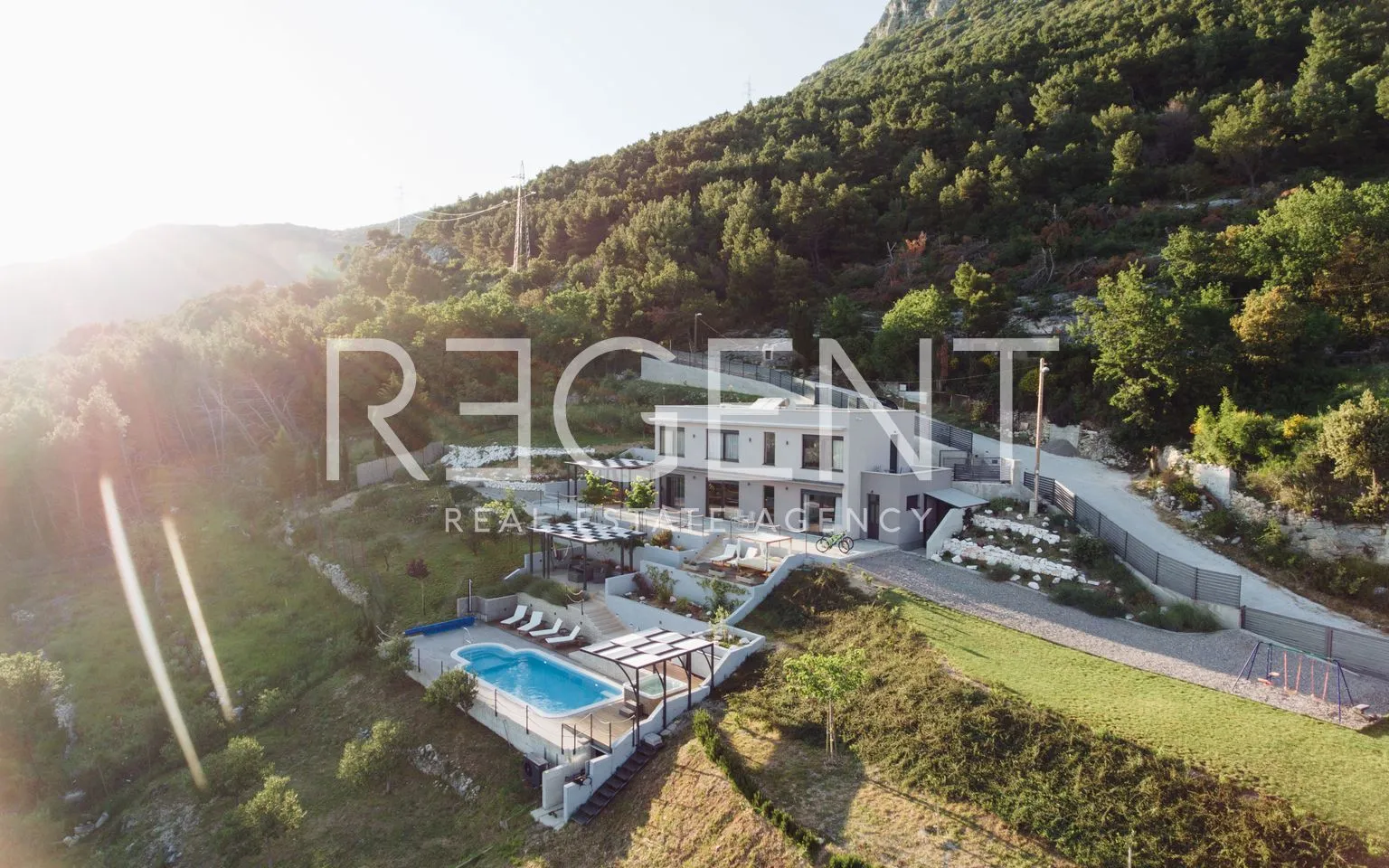 vila 232 m², kaštel stari — 4ss, grijani bazen, pogled na more - slika 5
