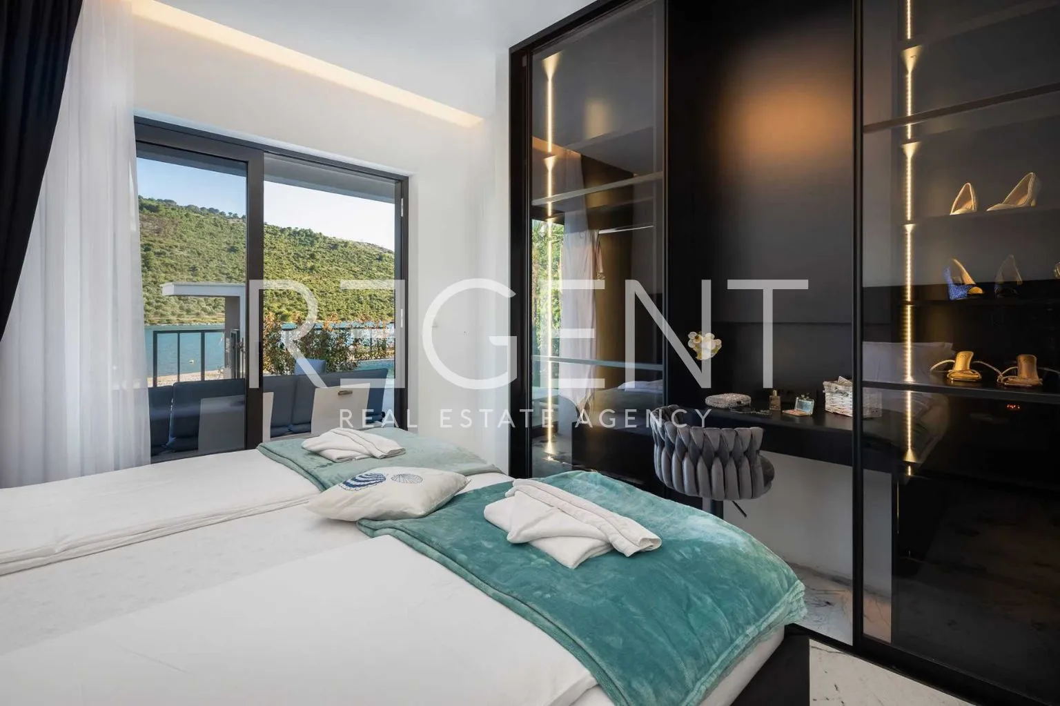 rogoznica – luksuzna vila 200 m2 uz more - slika 39