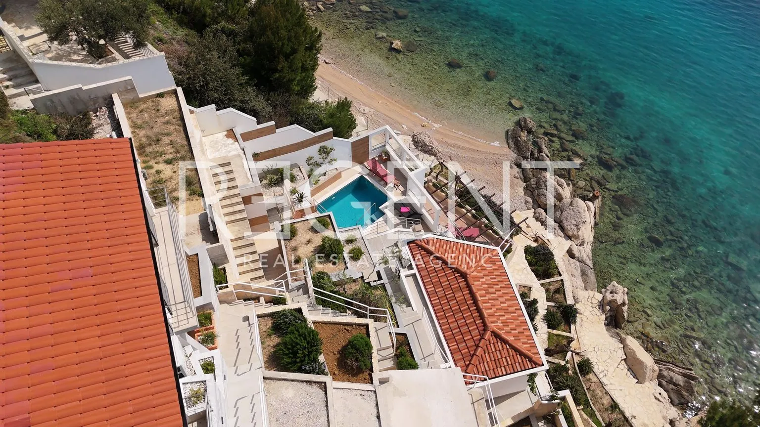 omiš, stanići – vila prvi red uz more s velikim potencijalom - slika 3