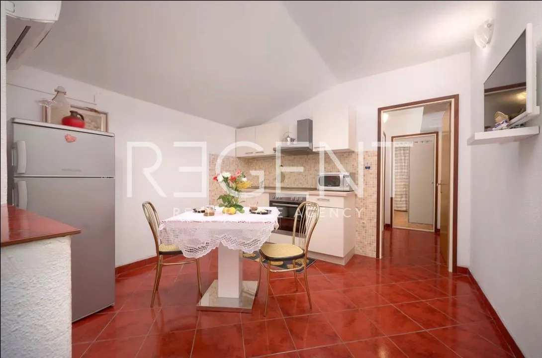 sevid na moru, kuća 118 m² — 3ss, dvorište, 100 m od mora - slika 5