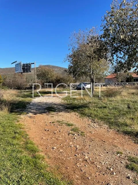 split, klis - građevinsko zemljište 1760 m2 - slika 4