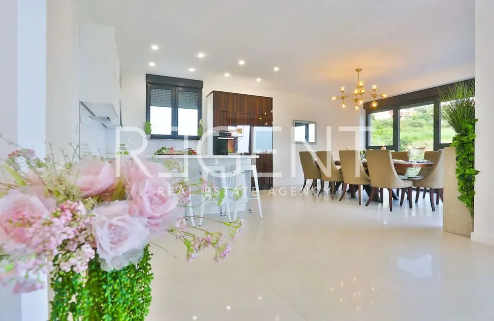 split, kučine - luksuzna vila 700 m2 - slika 6