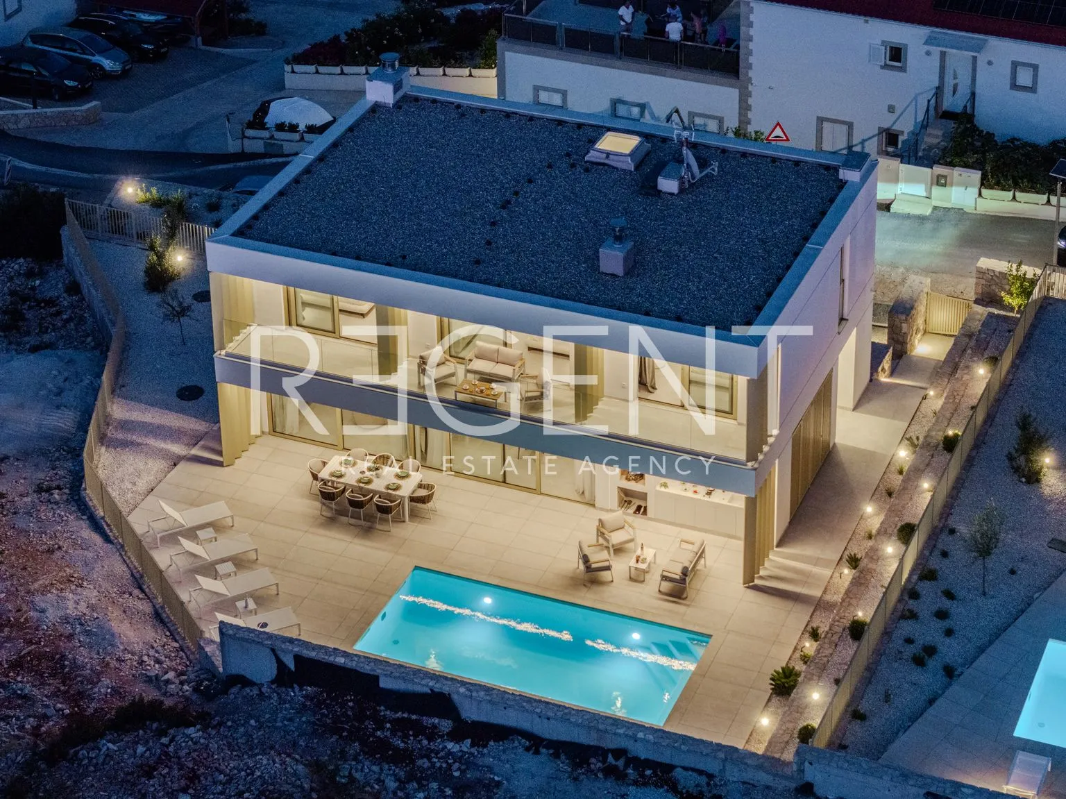 brač, sutivan - predivna vila u blizini mora, 274m2 - slika 4
