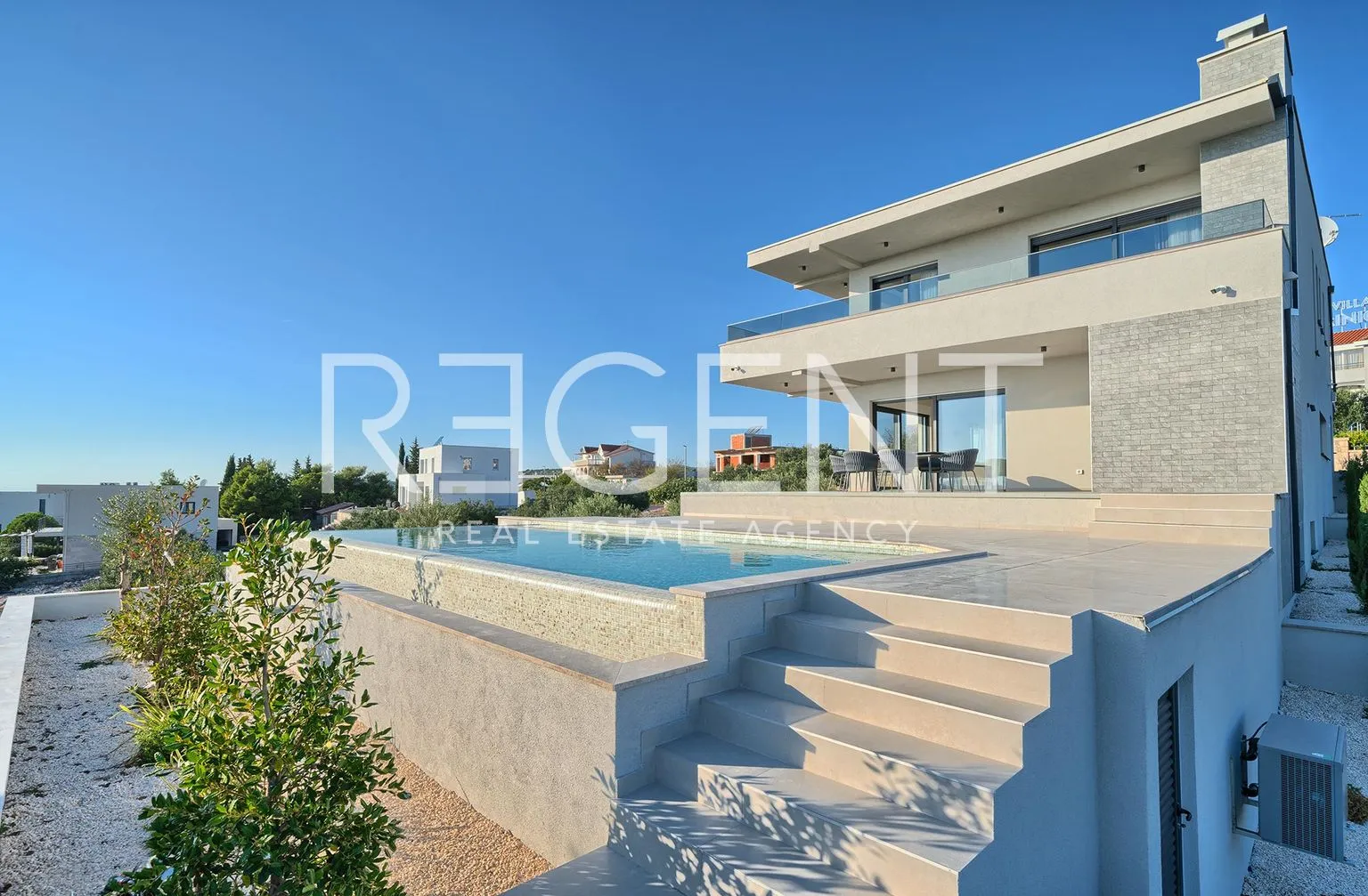primošten – luksuzna vila s infinity bazenom, 450 m2 novogradnja - slika 4