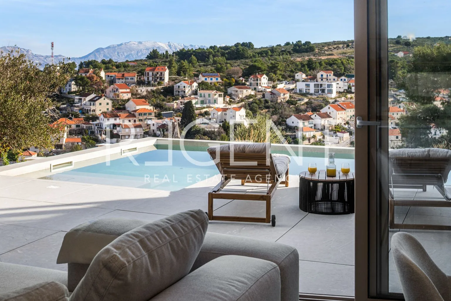 brač, splitska - kuća sa pogledom na more - slika 71
