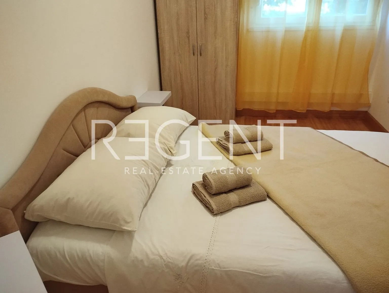 split, žnjan - trosoban stan sa loggiom - slika 5
