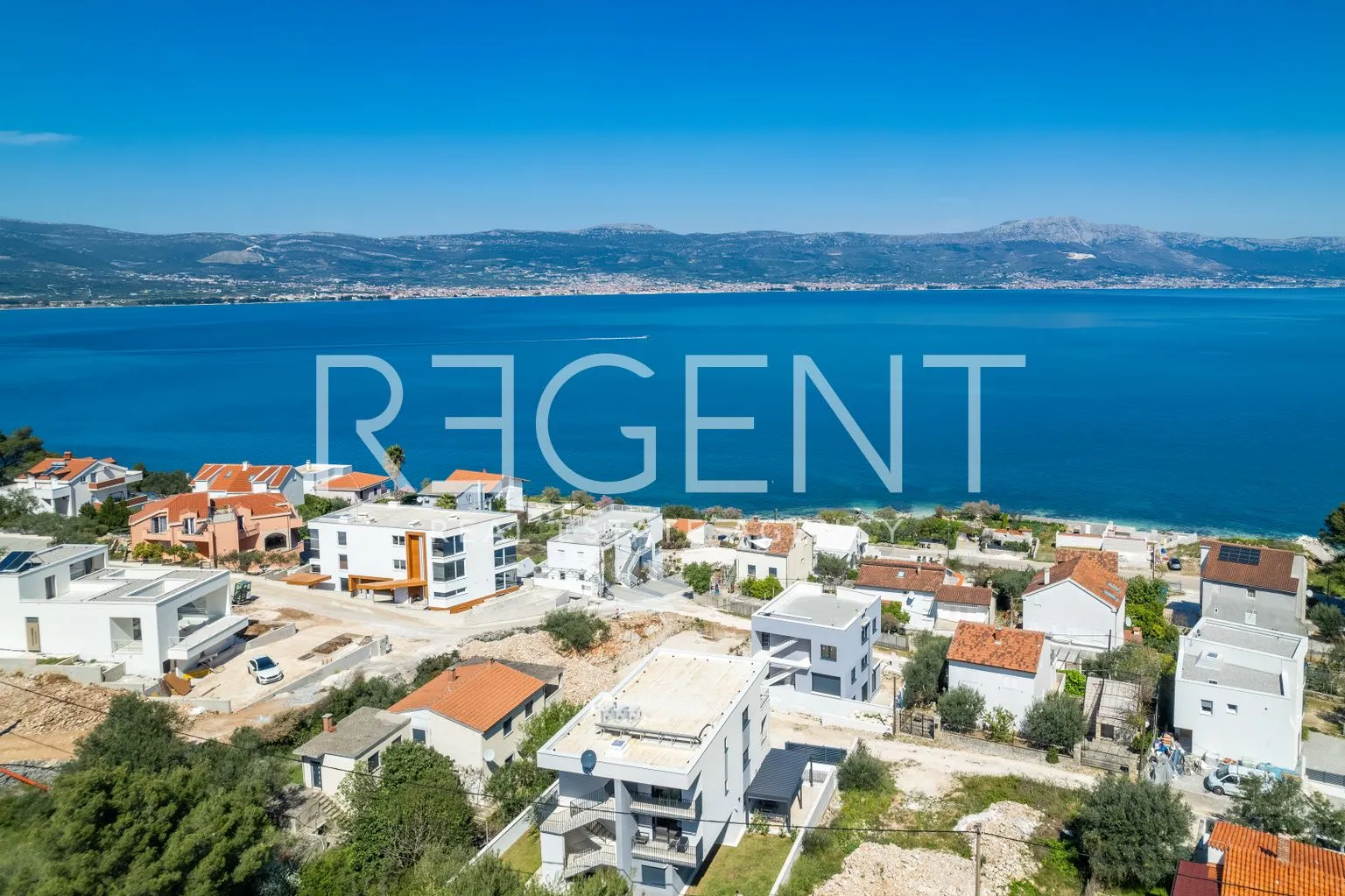 trogir, slatine - dvosoban stan sa terasoma i pogledom na more - slika 12