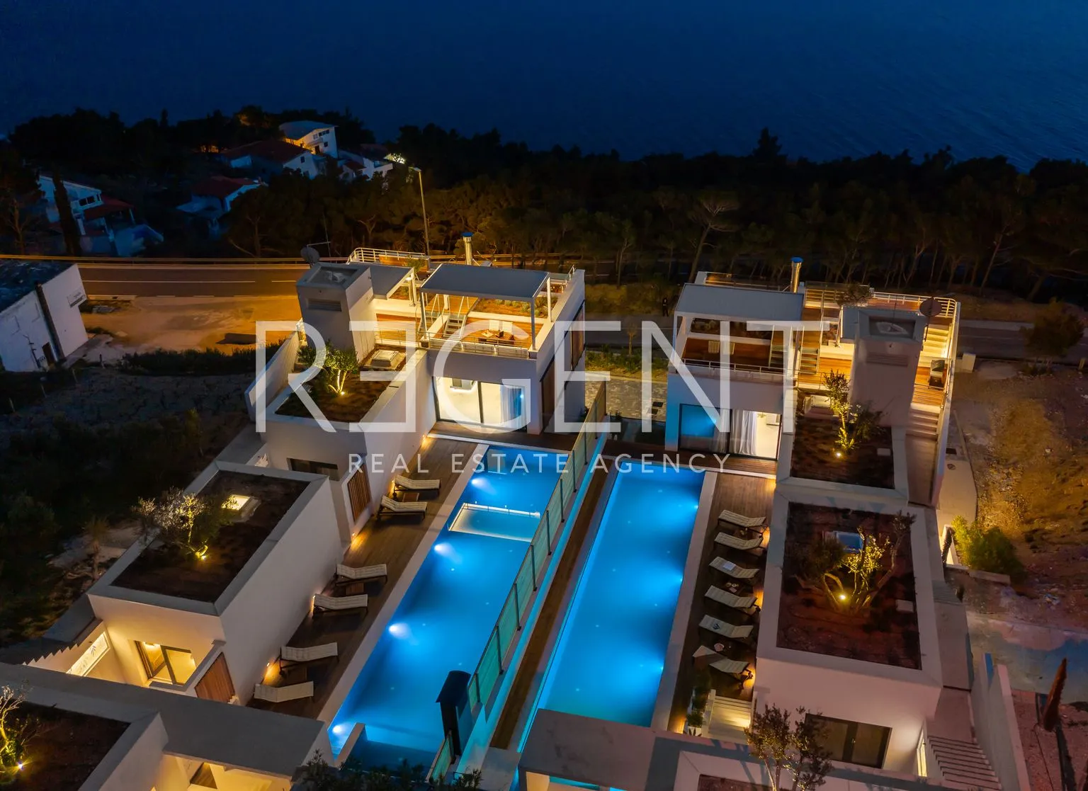 omiš – dvije ekskluzivne vile s bazenima i panoramskim pogledom - slika 30