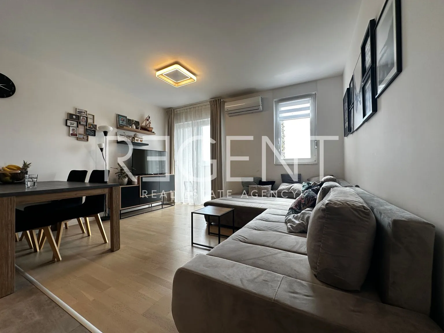 kila, split- dvosoban stan 51 m2 s balkonom - slika 4
