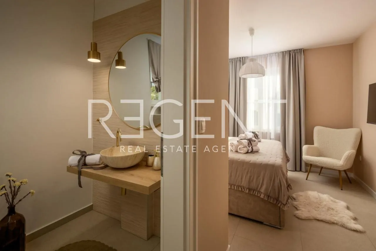 rogoznica, ražanj - autentična vila s pogledom na more - slika 18