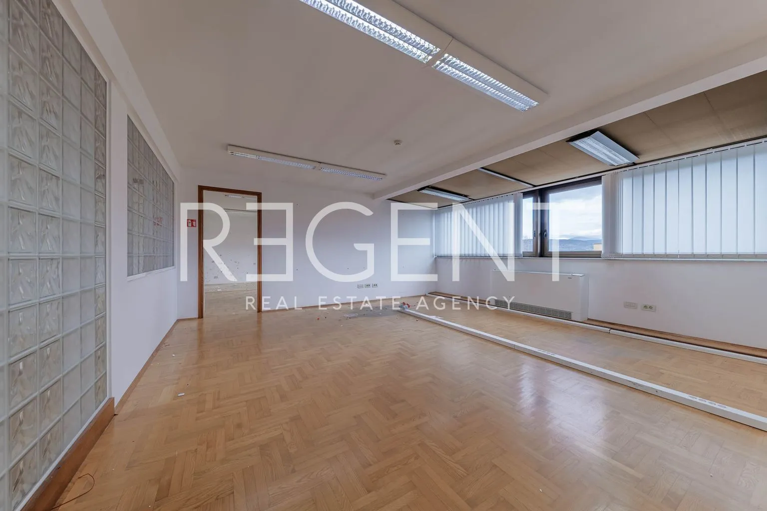 sveta nedelja - poslovni prostor 1600 m2 - slika 14