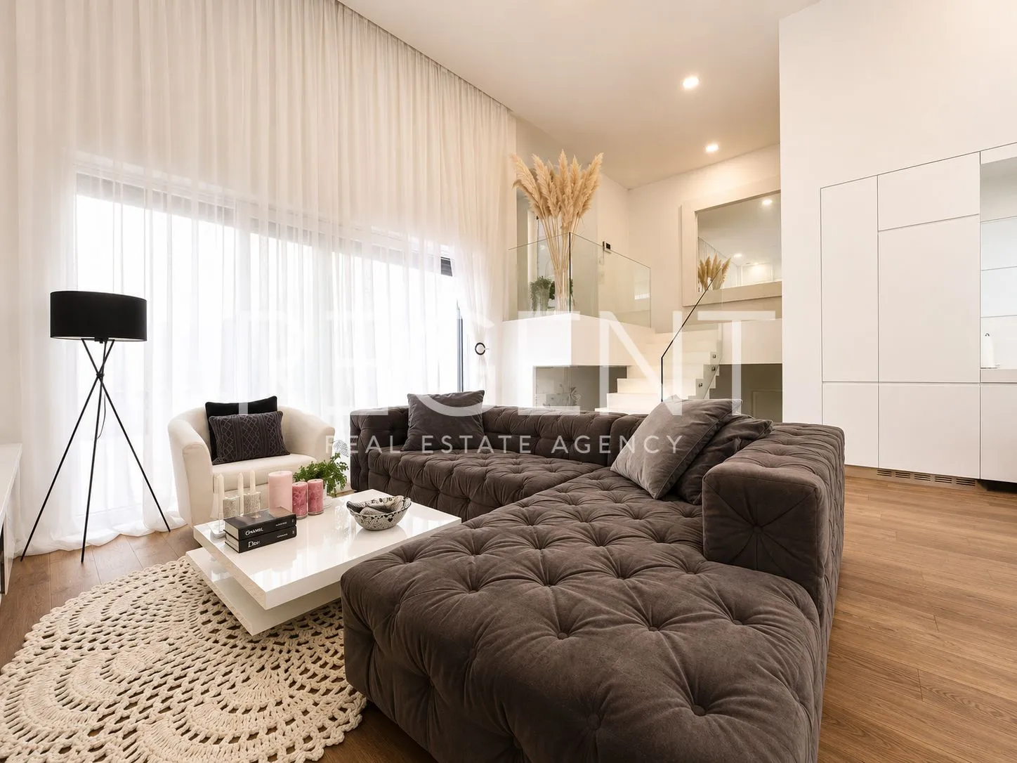 kuća 370 m², maksimir — 4 spavaće sobe, vrt, garaža - slika 2