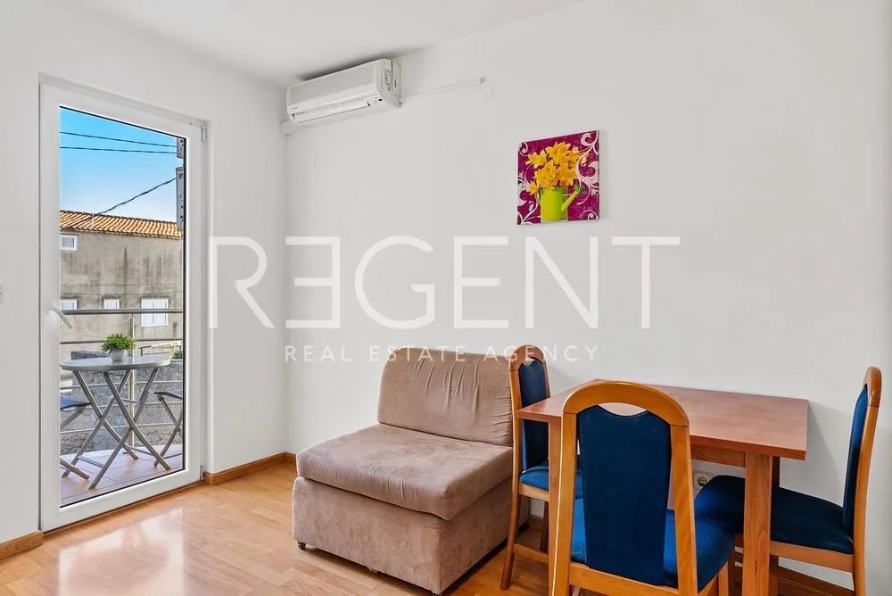 makarska, centar - apartmanska kuća u blizini centra bruto površine 186 m2 - slika 10