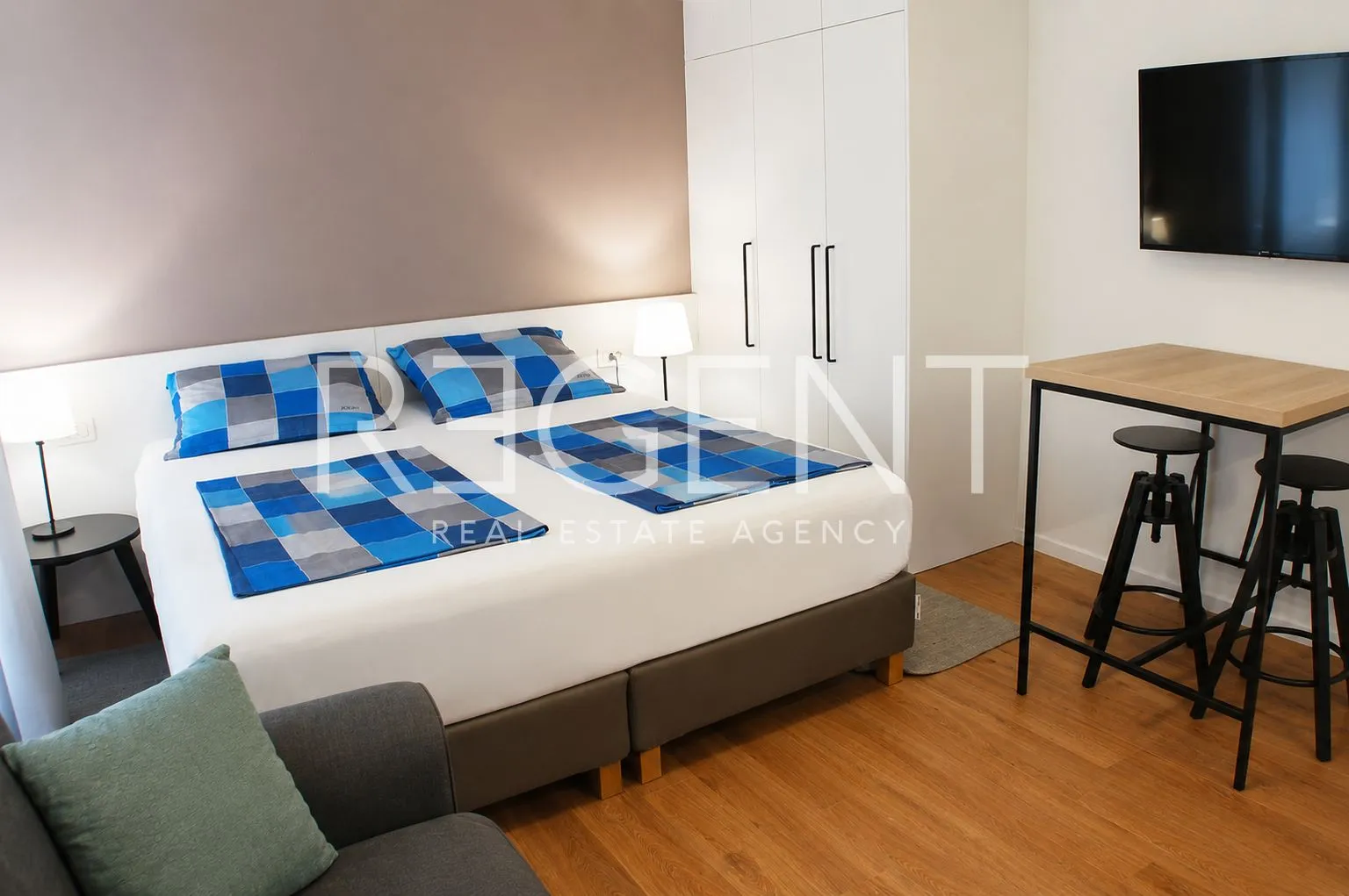 šibenik, centar – potpuno uređena kuća s 4 apartmana - slika 4