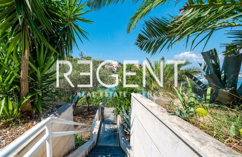 šolta, rogač - mediteranska vila prvi red uz more 264 m2 ekskluzivna prodaja - slika 6
