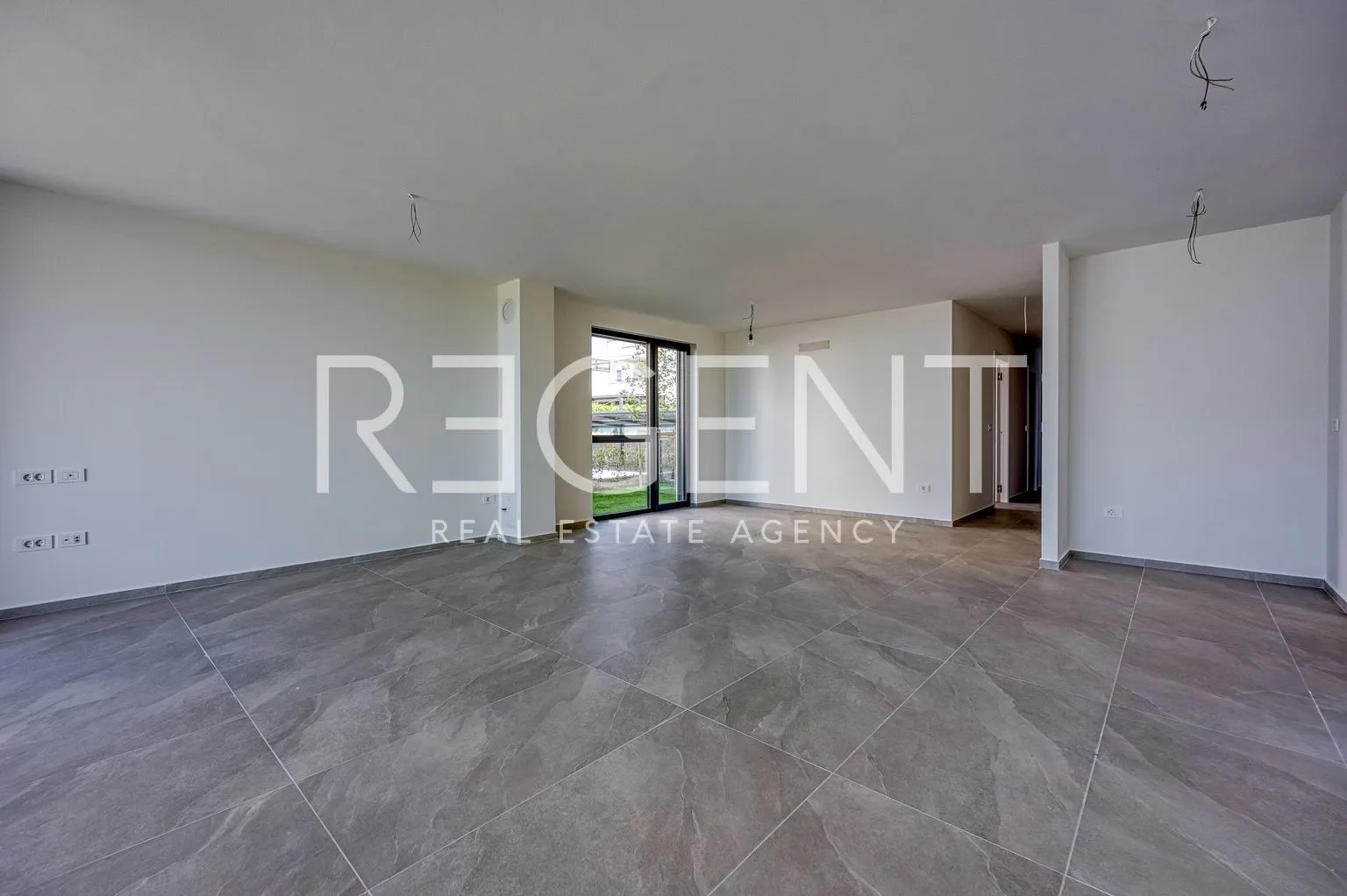 istra, novigrad - trosoban apartman u luksuznom stambenom kompleksu - slika 18